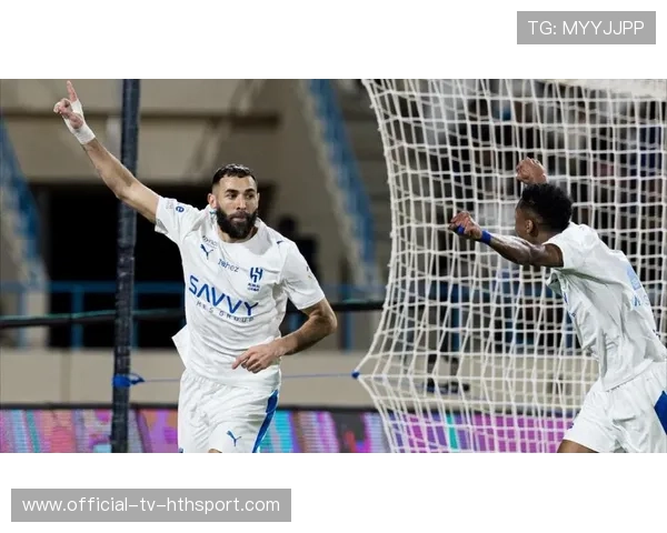 本泽马在沙特新月首场大放异彩，表现非凡