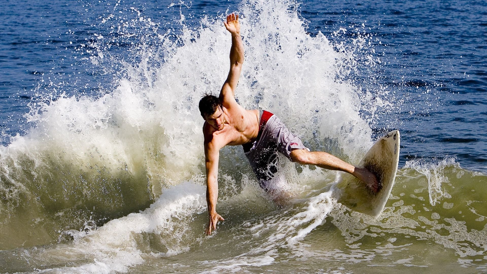 华体会体育官方网址-杰克逊25+10库里24分 步行者114-109险胜勇士,杰克逊在巴西里约热内卢